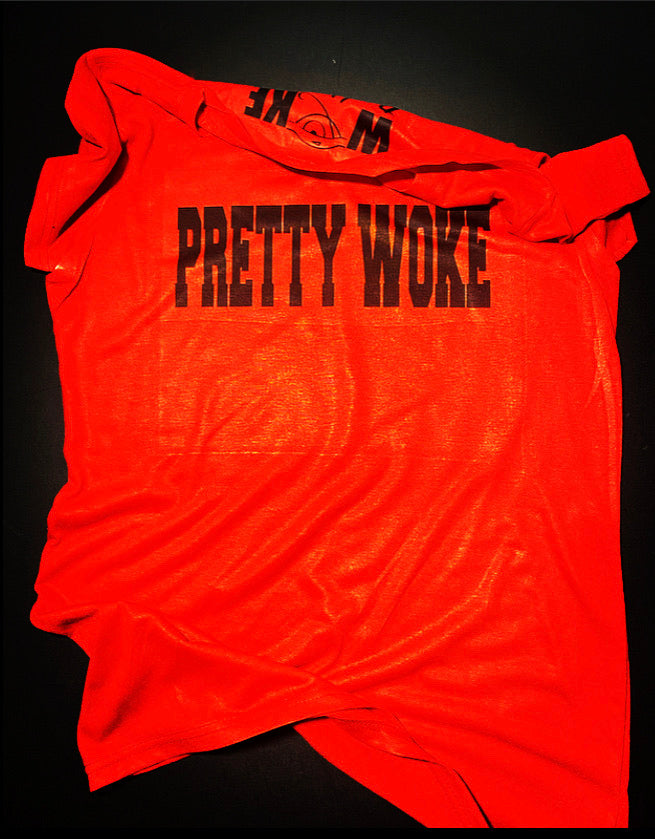 PrettyWoke T-shirt Red & Black